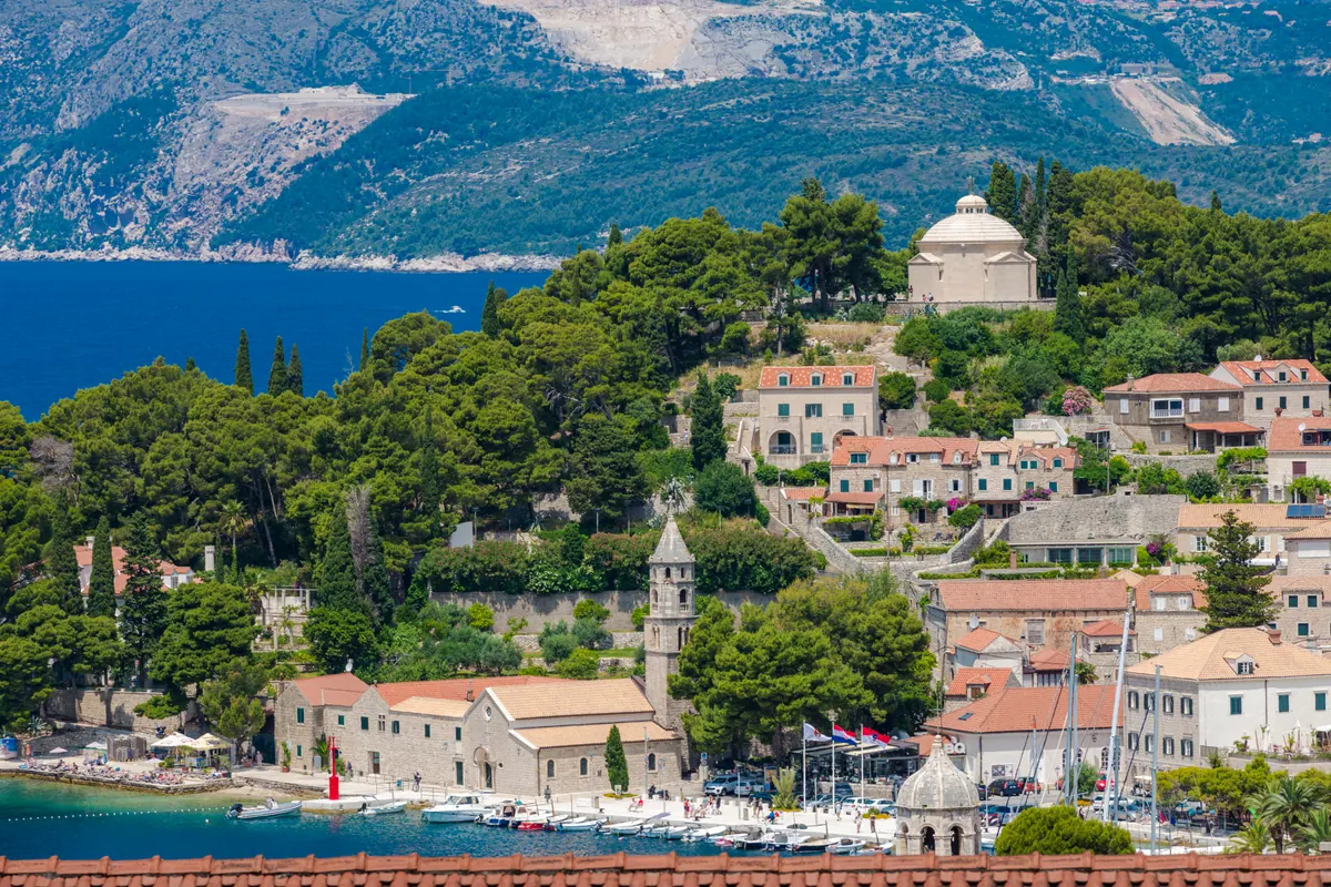 The riva, and the boat to Dubrovnik